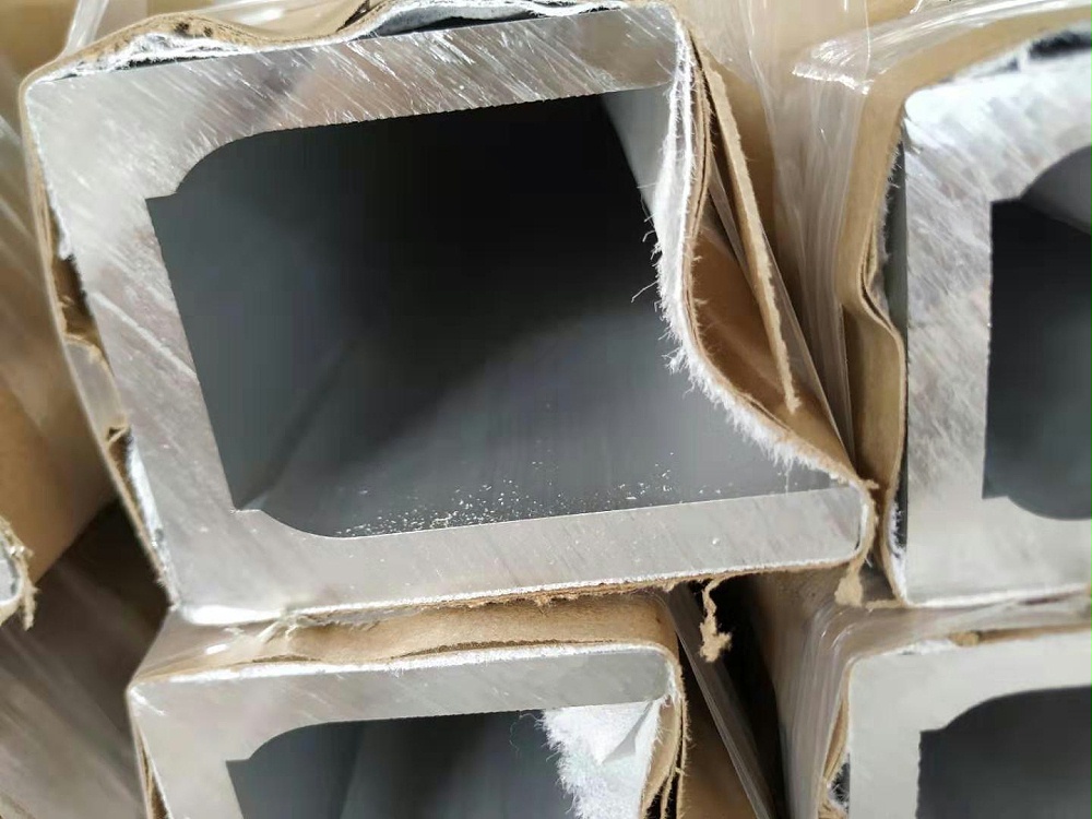 鋁型材廠家定制不對(duì)稱厚壁槽鋁型材69*90mm截面 鋁型材廠家定制不對(duì)稱厚壁槽鋁型材69*90mm截面