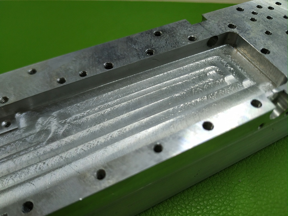 散熱器鋁型材打孔 銑切CNC加工處理 鋁型材深加工